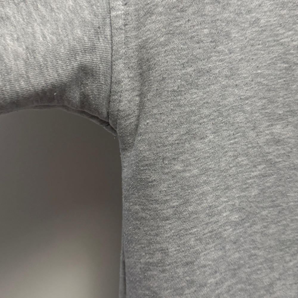 Calvin Klein 1/4 Zip pullover - Picture 6 of 7